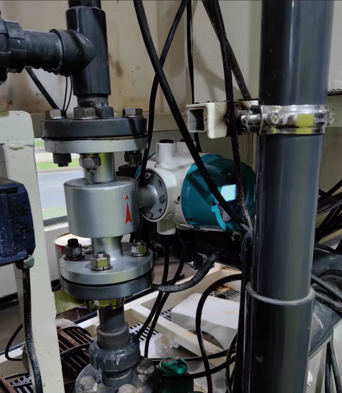 μαγνητικό ροόμετρο για μέτρηση ροής υποχλωριώδους νατρίου magnetic flow meter for sodium hypochlorite flow measurement